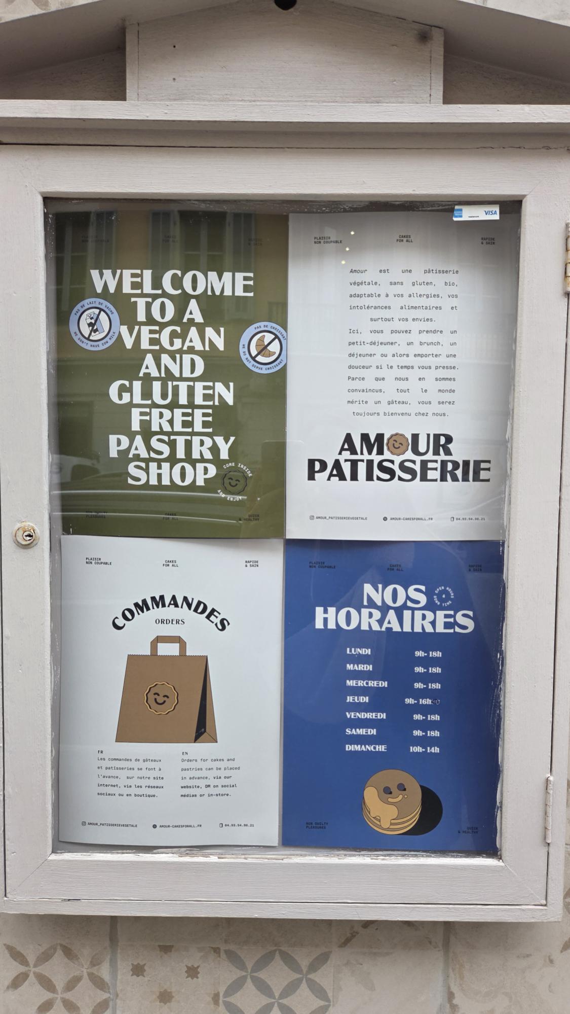 the Amour Pâtisserie window in Nice